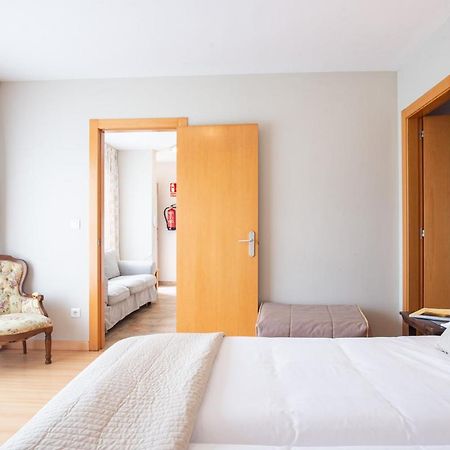 Apartamentos Aldea Del Puente Onís Exteriör bild