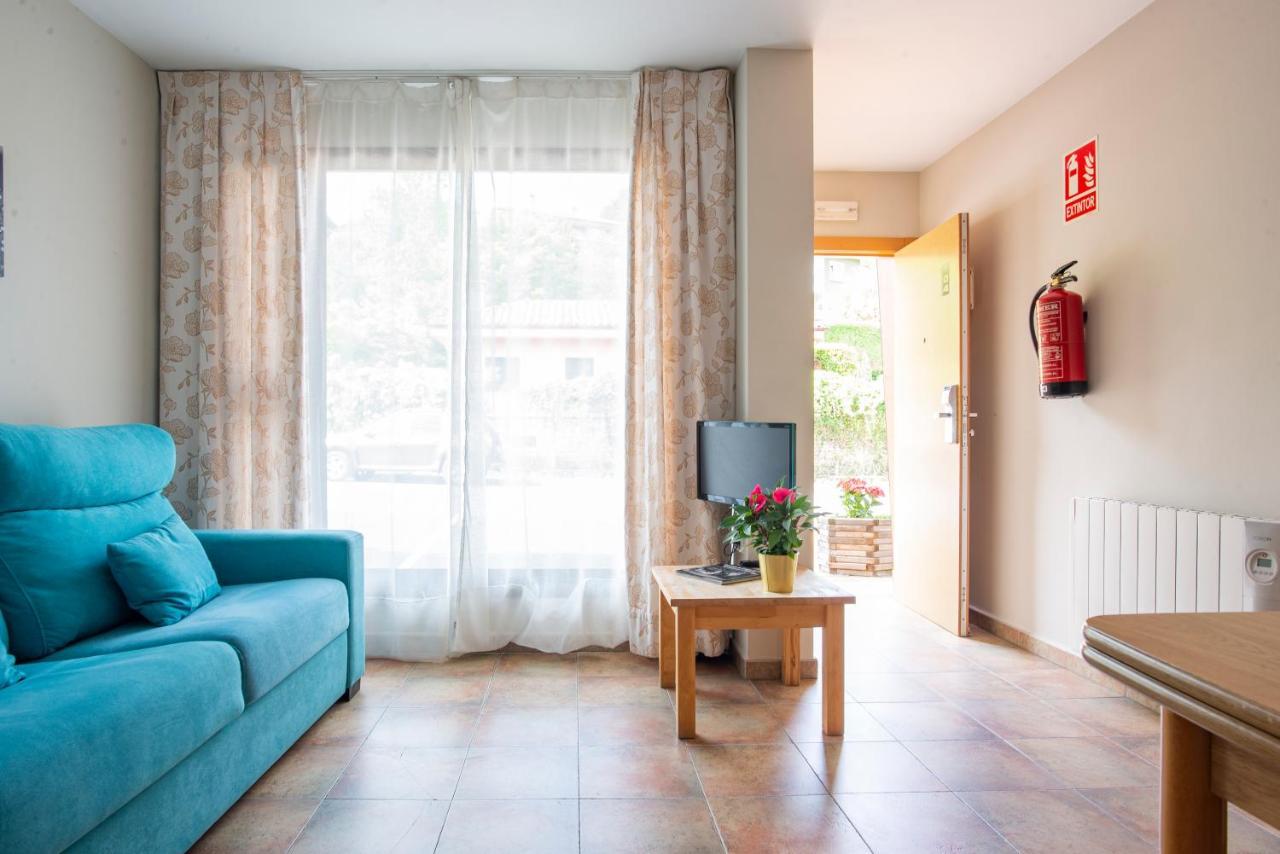 Apartamentos Aldea Del Puente Onís Exteriör bild