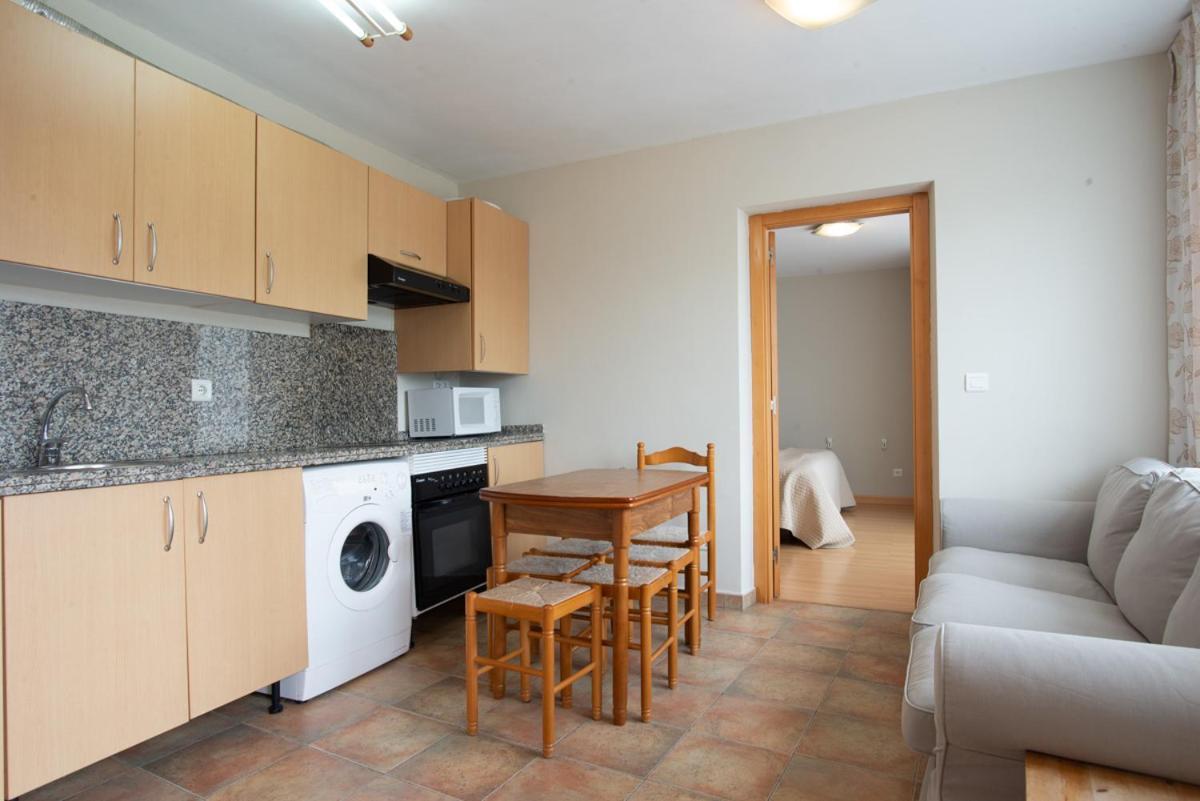 Apartamentos Aldea Del Puente Onís Exteriör bild