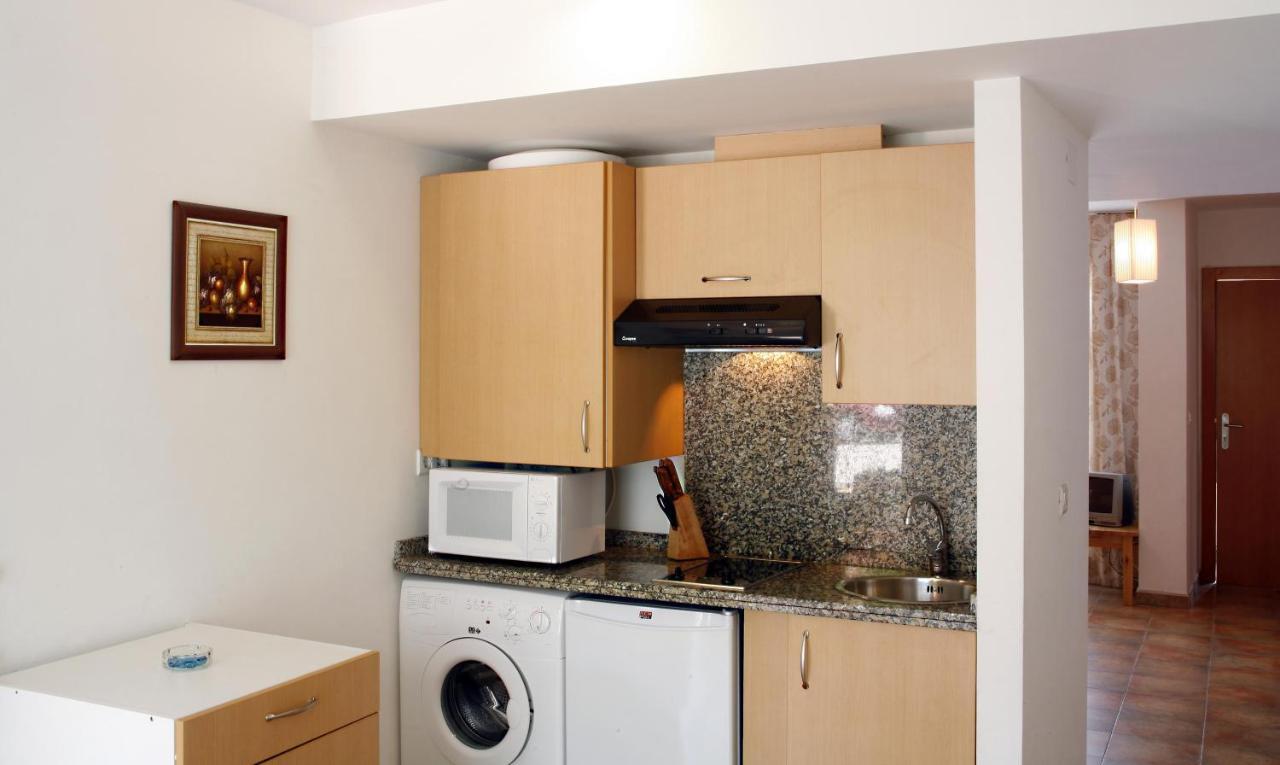 Apartamentos Aldea Del Puente Onís Exteriör bild